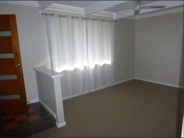 2 bedroom duplex available pets welcome