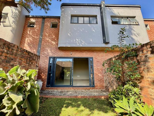 2 Bedroom duplex apartment to rent in Menlo Park, Pretoria