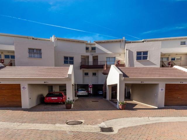 2 Bedroom duplex apartment to rent in Northcliff, Randburg