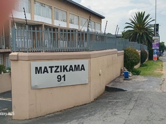 2 Bedroom duplex apartment to rent in Ferndale, Randburg