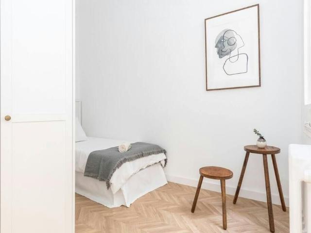 2 Bedroom Duplex Apartment with Private Terrace in Gràcia, Barcelona Amsterdam Apartments for Rent