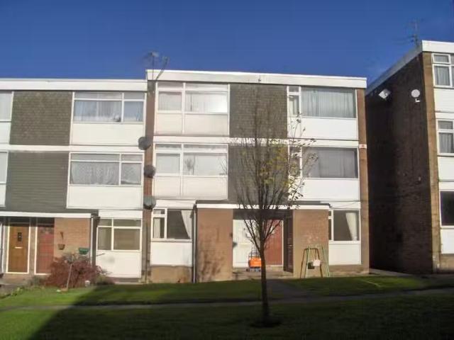 2 bedroom duplex for rent in Crowmere Road, Walsgrave, Coventr.