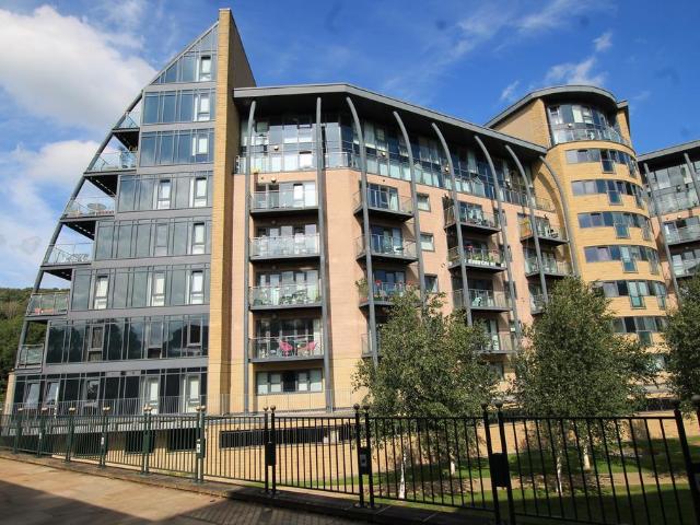 2 bedroom duplex for sale