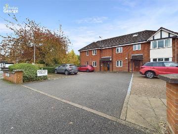 2 bedroom duplex for sale