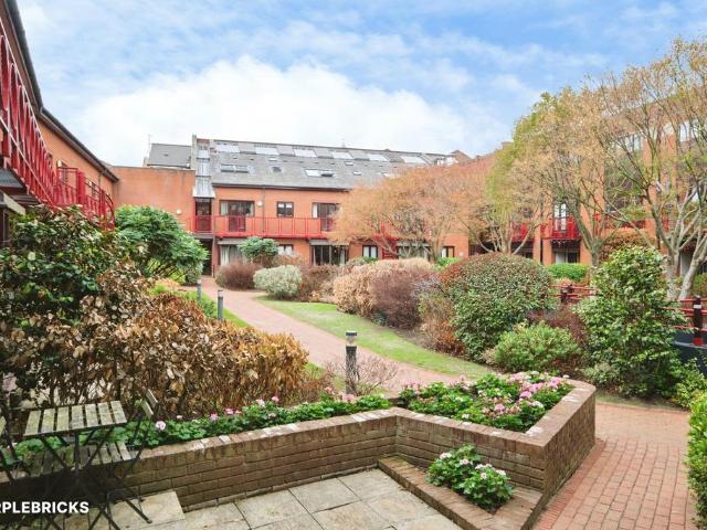2 bedroom duplex for sale