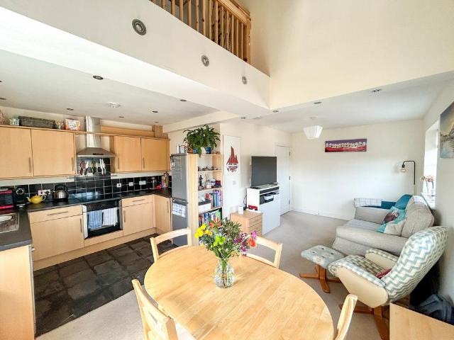 2 bedroom duplex for sale