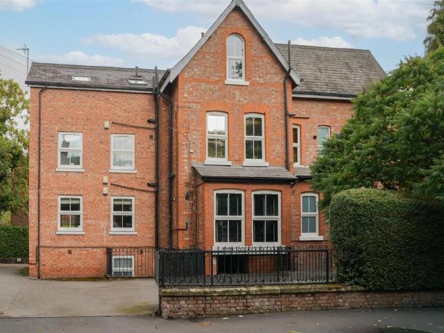 2 bedroom duplex for sale