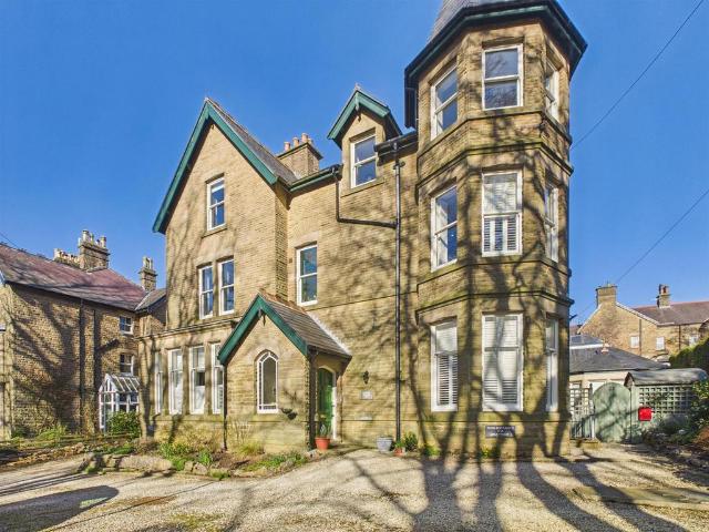 2 bedroom duplex for sale