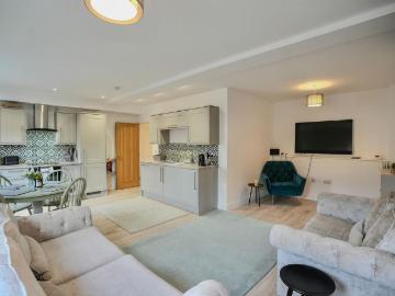 2 bedroom duplex for sale