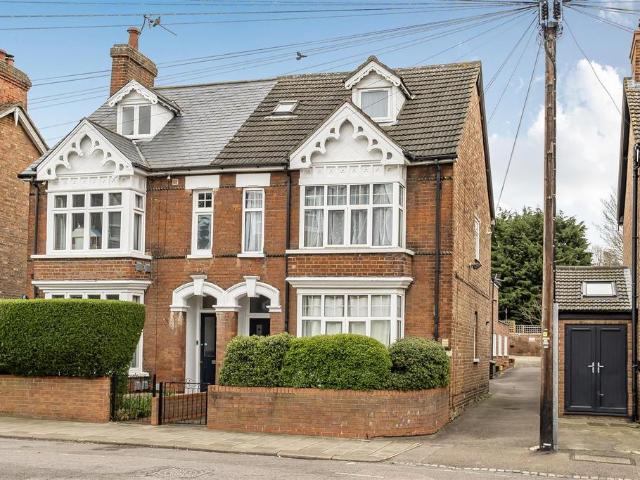 2 bedroom duplex for sale