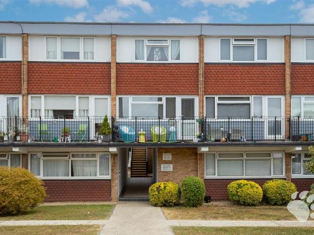 2 bedroom duplex for sale