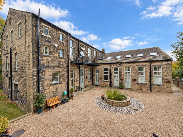 2 bedroom duplex for sale