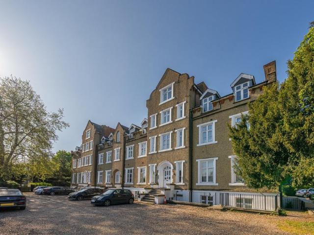 2 bedroom duplex for sale