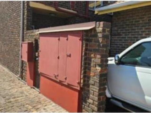 2 Bedroom Duplex in Norkem Park