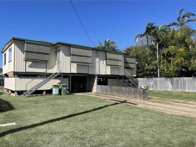 2 BEDROOM DUPLEX IN CENTRAL LOCATION