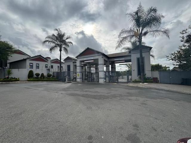 2 Bedroom Duplex in Honeydew