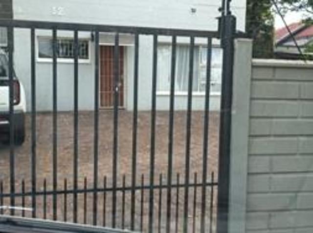 2 Bedroom Duplex in Illiondale