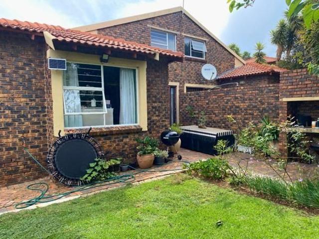 2 Bedroom Duplex in Weltevreden Park