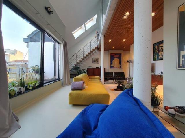 2 bedroom duplex loft for rent with south facing terrace