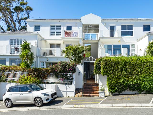 2 Bedroom Duplex To Let in Vredehoek