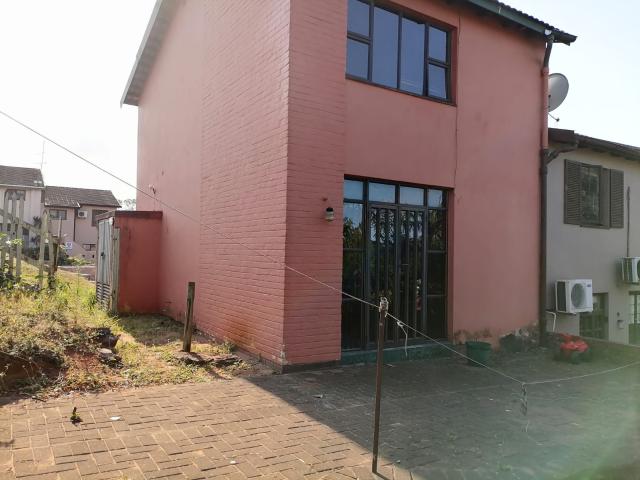 2 Bedroom Duplex To Let in Woodhaven