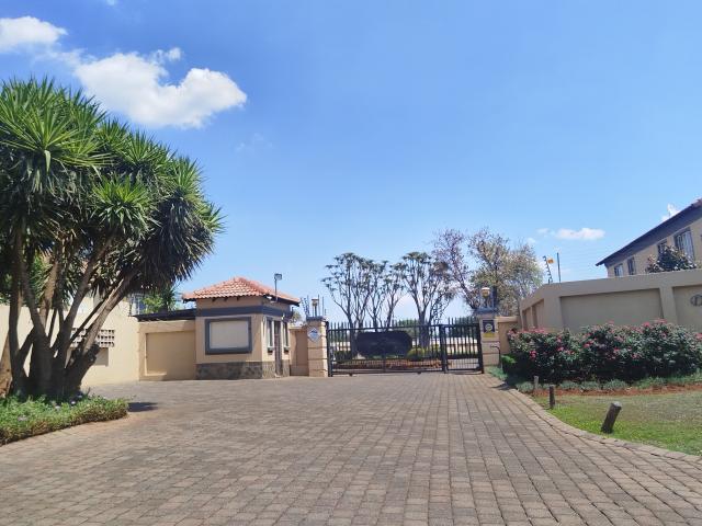 2 Bedroom Duplex To Let in Annlin