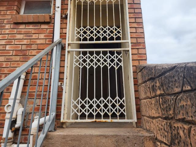 2 Bedroom Duplex To Let in Croftdene
