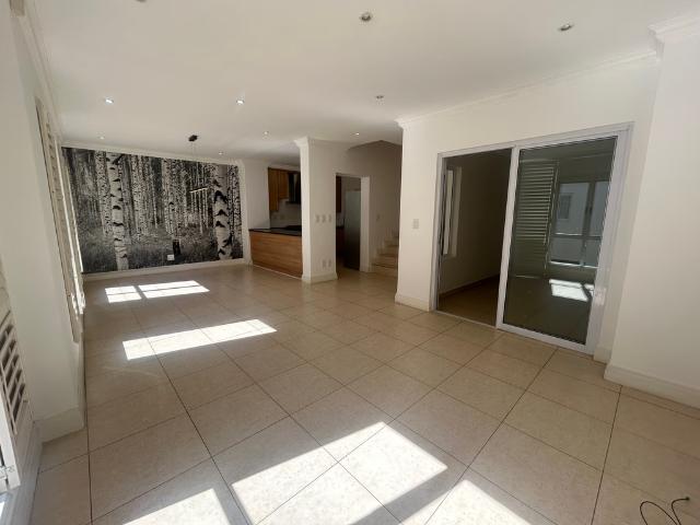2 Bedroom Duplex To Let in Eltonhill
