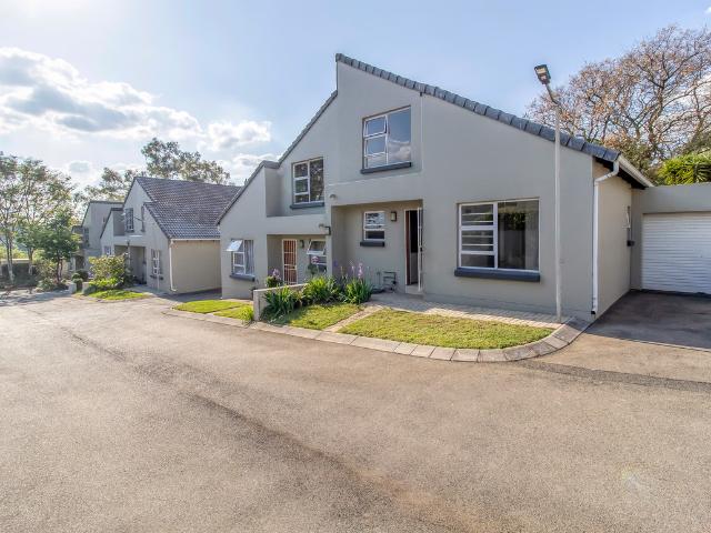 2 Bedroom Duplex To Let in Ferndale