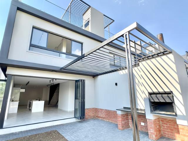 2 Bedroom Duplex To Let in Hurlingham
