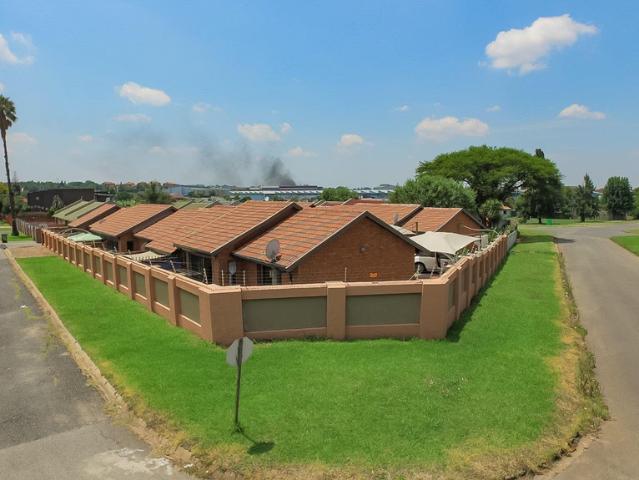 2 Bedroom Duplex To Let in Lilianton