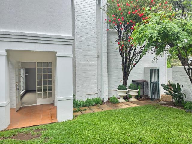 2 Bedroom Duplex To Let in Lonehill