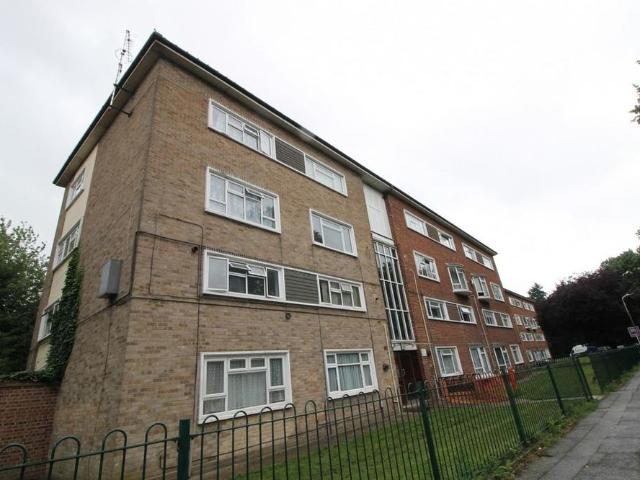 2 bedroom duplex to rent