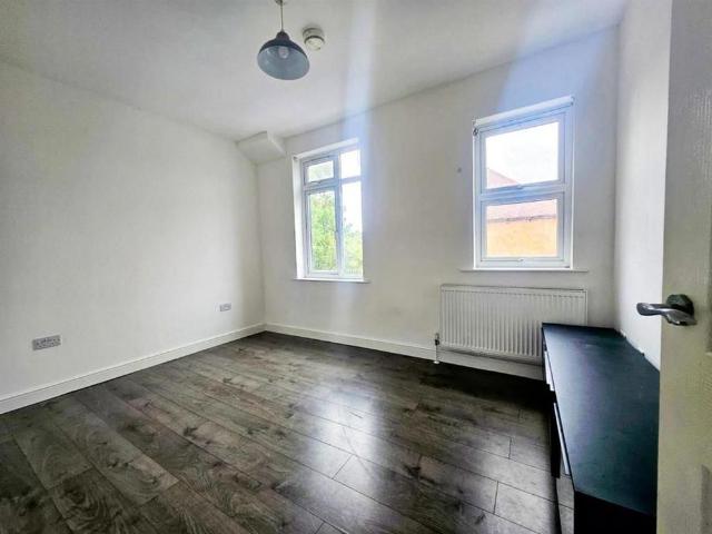 2 bedroom duplex to rent