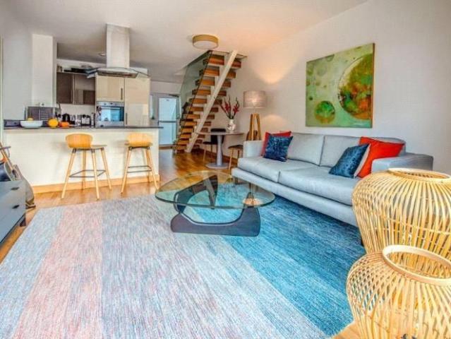 2 bedroom duplex to rent
