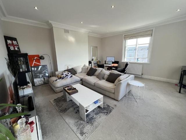 2 bedroom duplex to rent