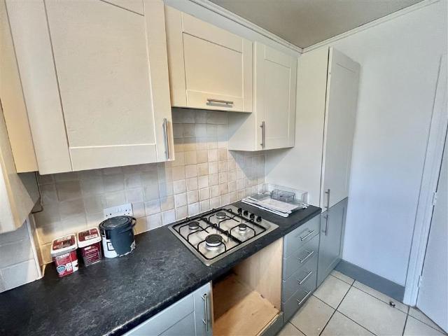 2 bedroom duplex to rent