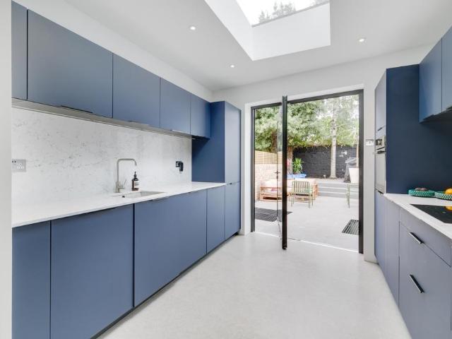 2 bedroom duplex to rent