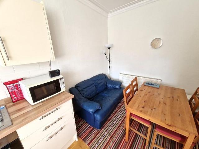 2 bedroom duplex to rent