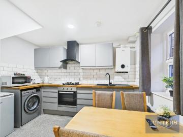 2 bedroom duplex to rent