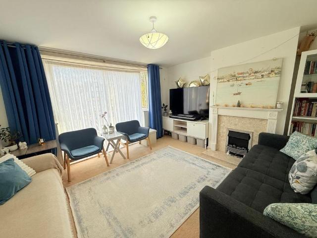 2 bedroom duplex to rent