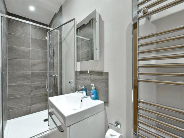 2 bedroom duplex to rent