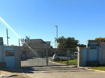 2 Bedroom duplex townhouse freehold to rent in Electric City, Eersterivier