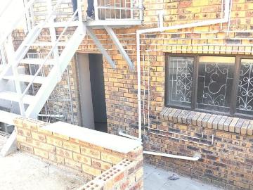 2 Bedroom duplex townhouse freehold to rent in Greenbury, Phoenix