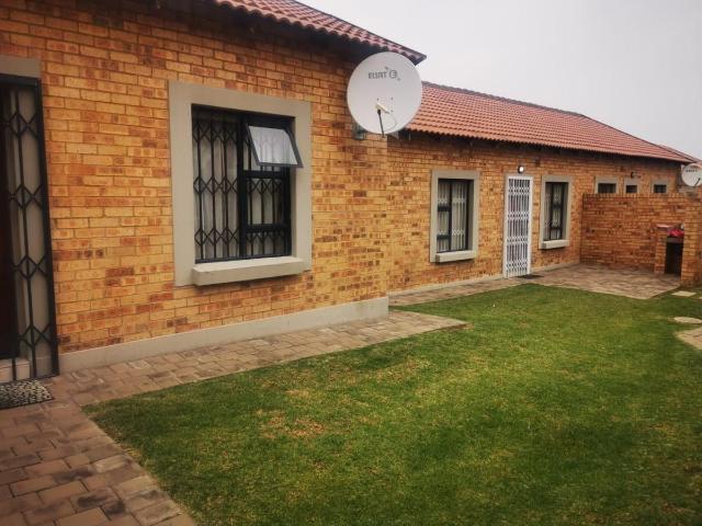 2 Bedroom duplex townhouse freehold to rent in Trichardt, Secunda