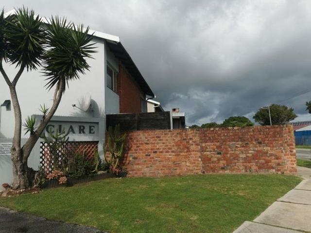 2 Bedroom duplex townhouse sectional to rent in Linton Grange, Port Elizabeth