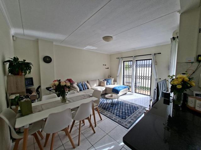 2 Bedroom duplex townhouse sectional to rent in Parklands, Blouberg