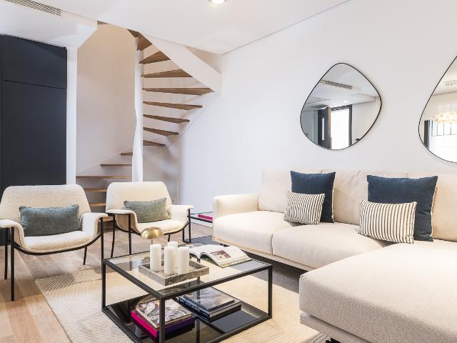 2 bedroom duplex with private terrace and barbecue facing Retiro Park
