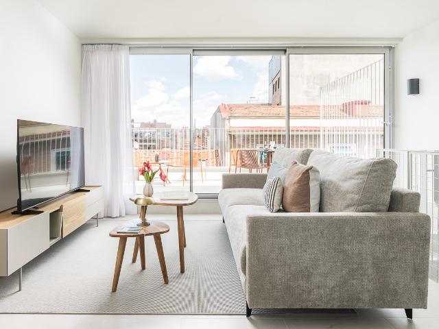 2 bedroom duplex with terrace in Cuatro Caminos