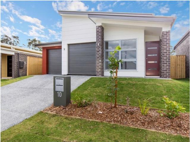 2 Bedroom Duplex
